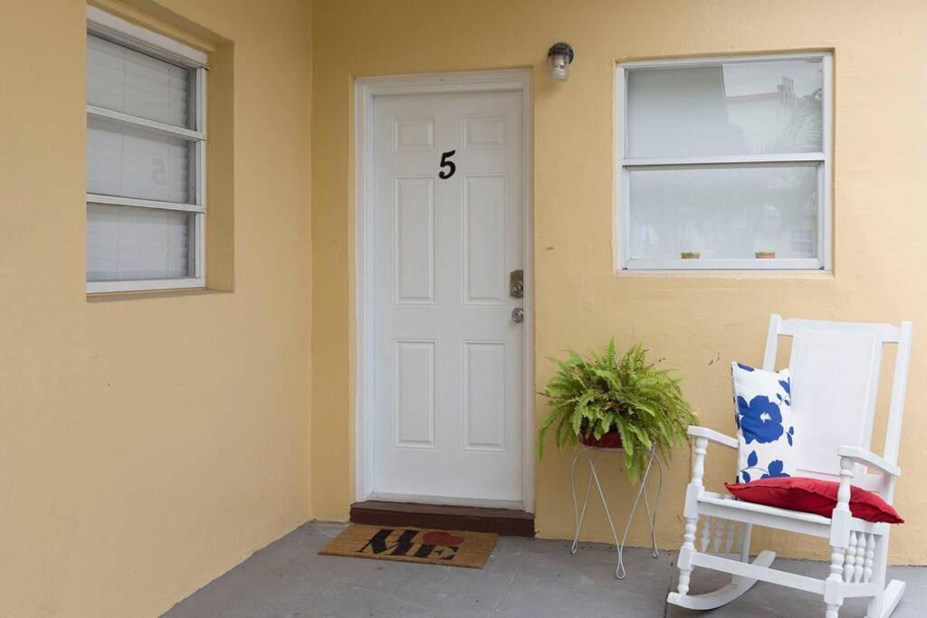 1 Bedroom Apt Near Coconut Grove Miami Zewnętrze zdjęcie