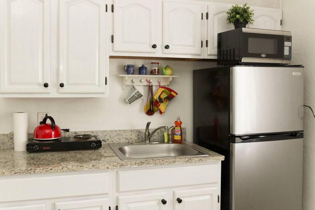 1 Bedroom Apt Near Coconut Grove Miami Zewnętrze zdjęcie